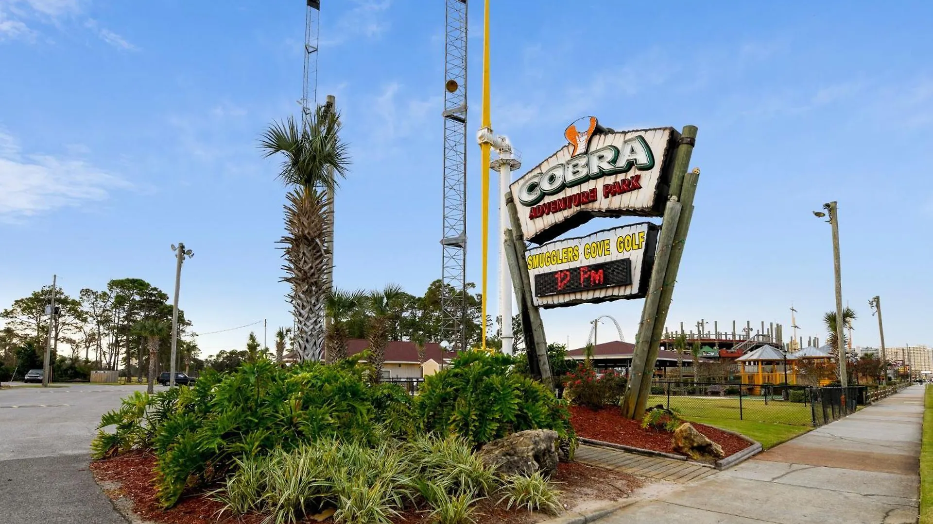 Holiday home Sugar Beach Condominium #A17 By Book That Condo Panama City Beach